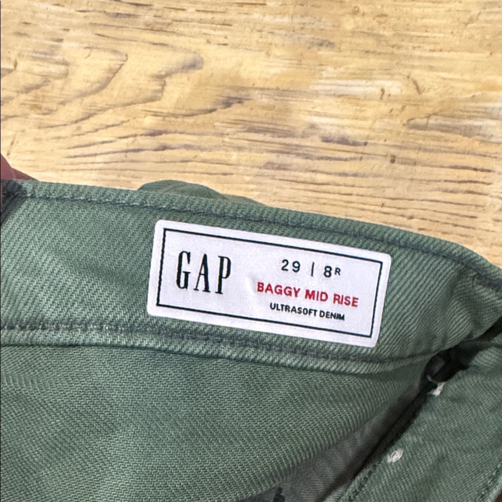 GAP Women's Green Flare Jeans - Picture 3 of 7
